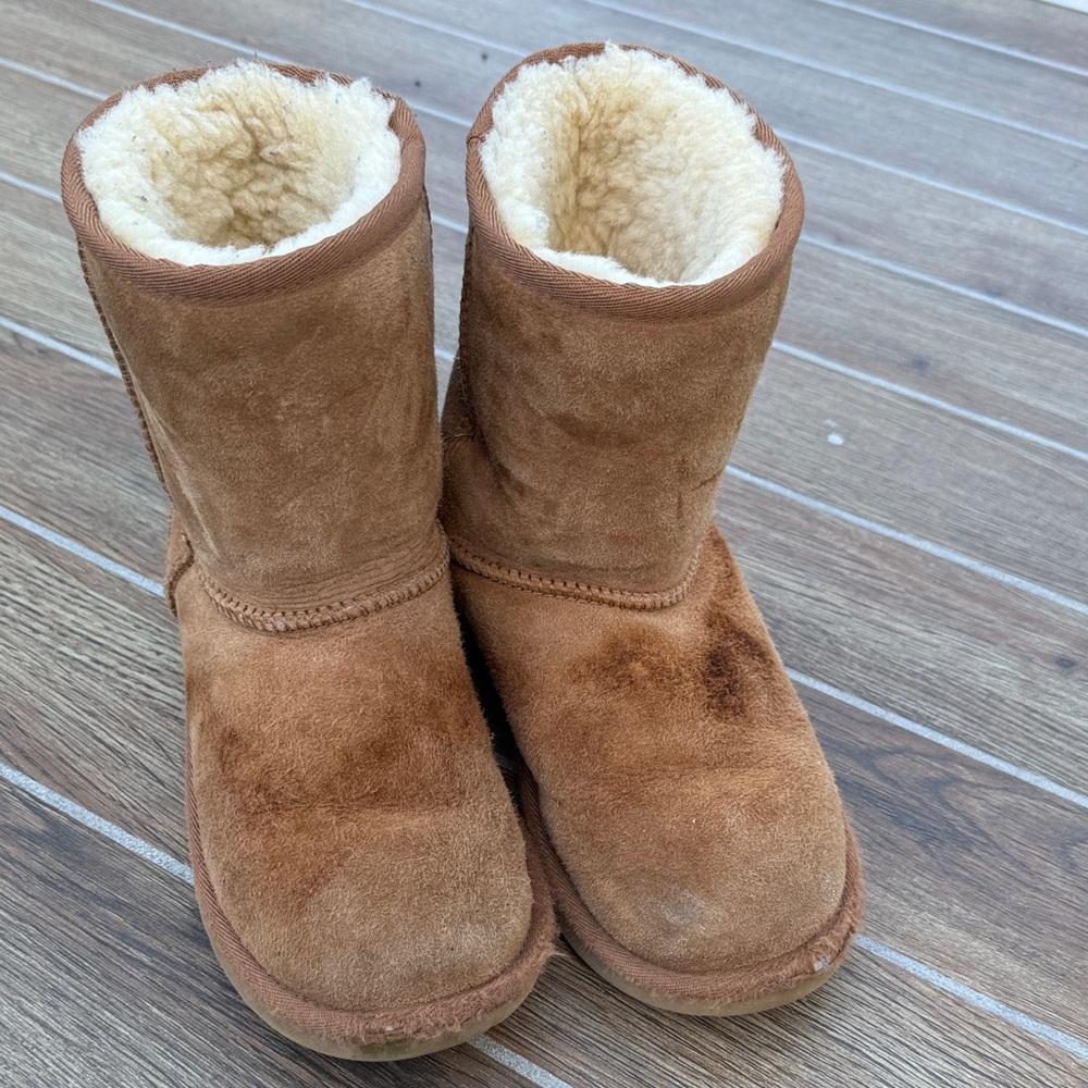 UGG girls Tan Boots